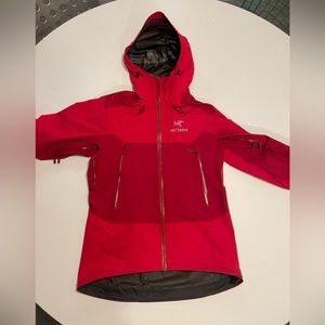 Arc'teryx Beta SL Hybrid Jacket Men's (Toreador, Small)